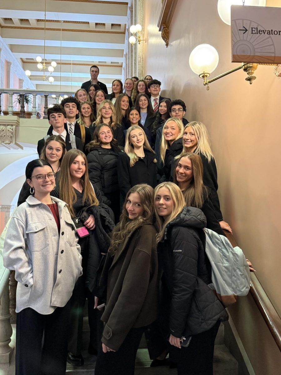 Youth in Government Club at the Ohio Statehouse before lunch. 